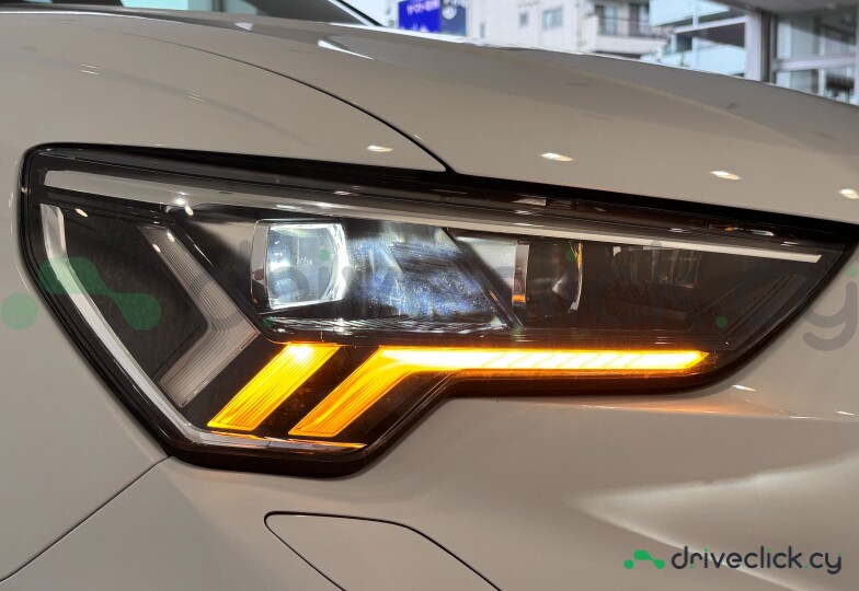 Audi RS Q3 Sportback White