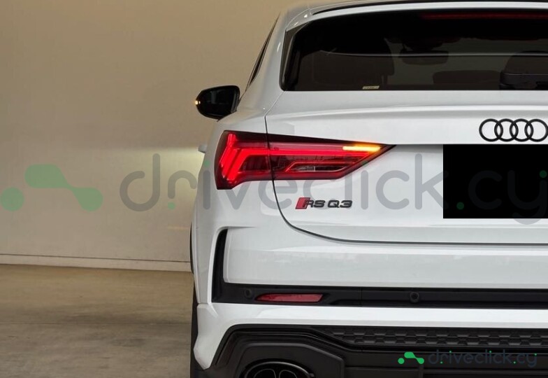 Audi RS Q3 Sportback White