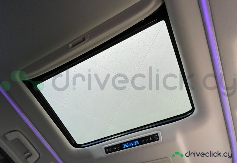 Toyota Alphard White