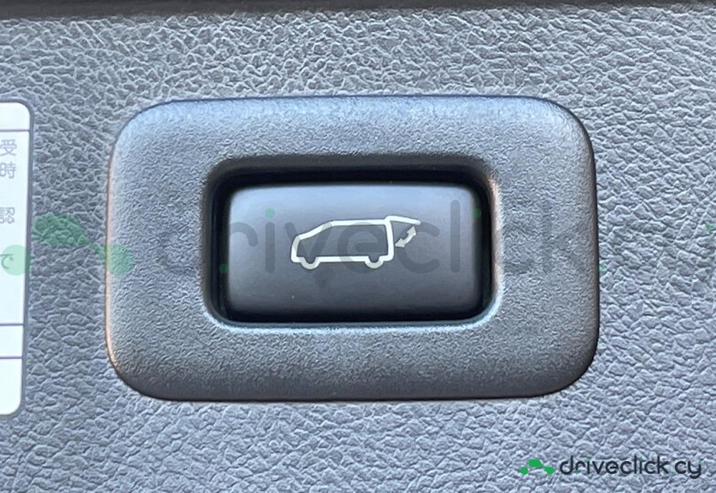 Toyota Alphard White