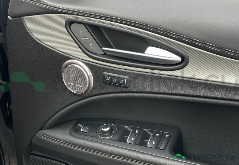 Alfa Romeo Stelvio Grey