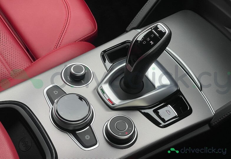 Alfa Romeo Stelvio Grey