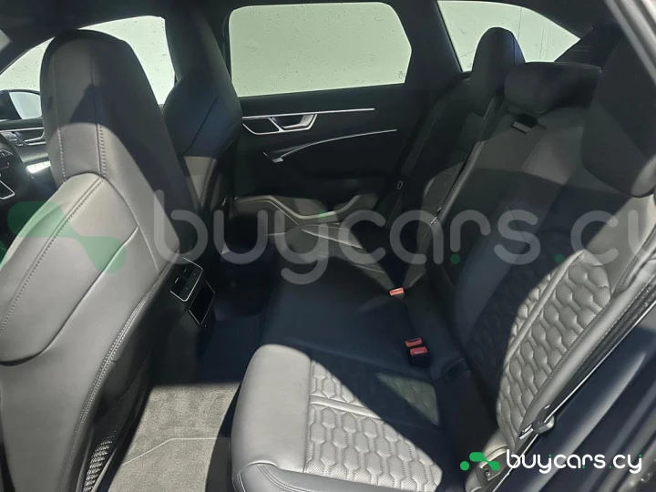 Audi RS6 Avant Black