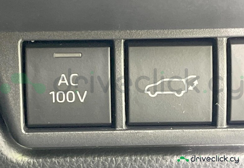 Toyota Prius White