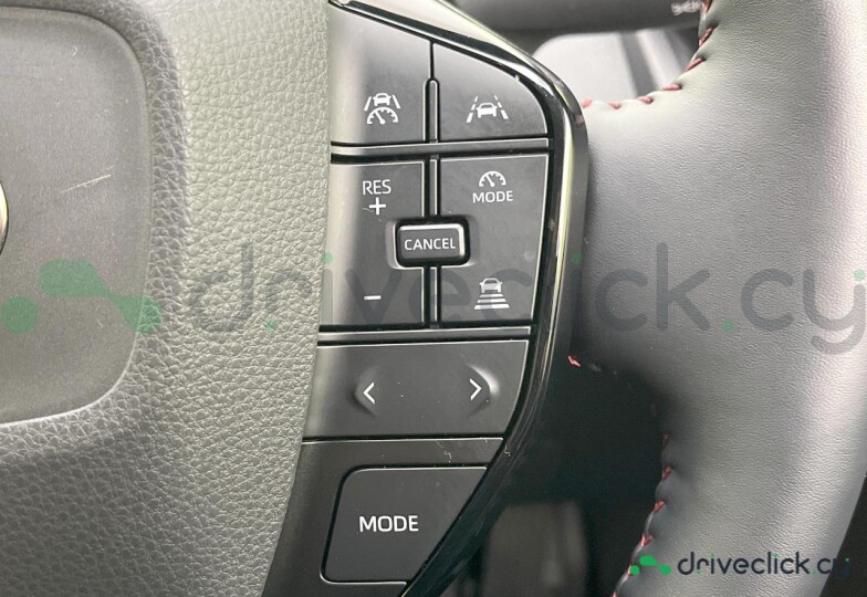 Toyota Prius White