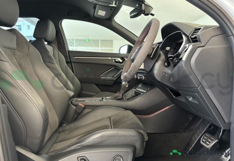 Audi RS Q3 Sportback White