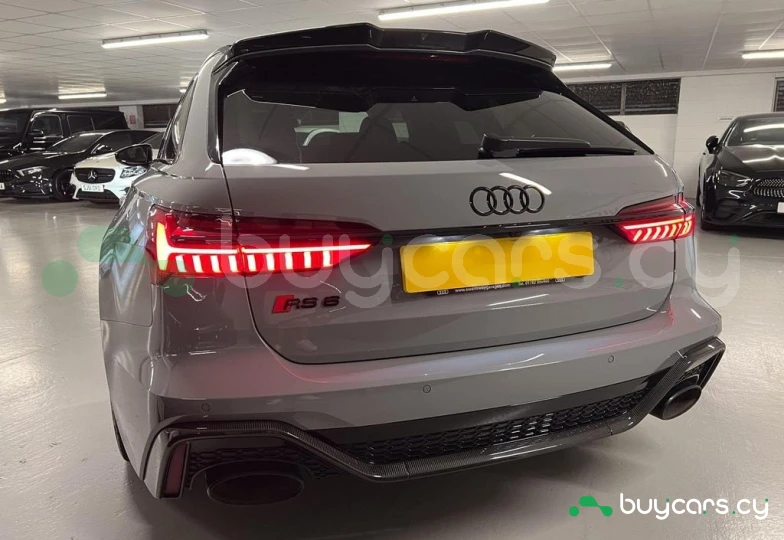 Audi RS6 Avant Grey
