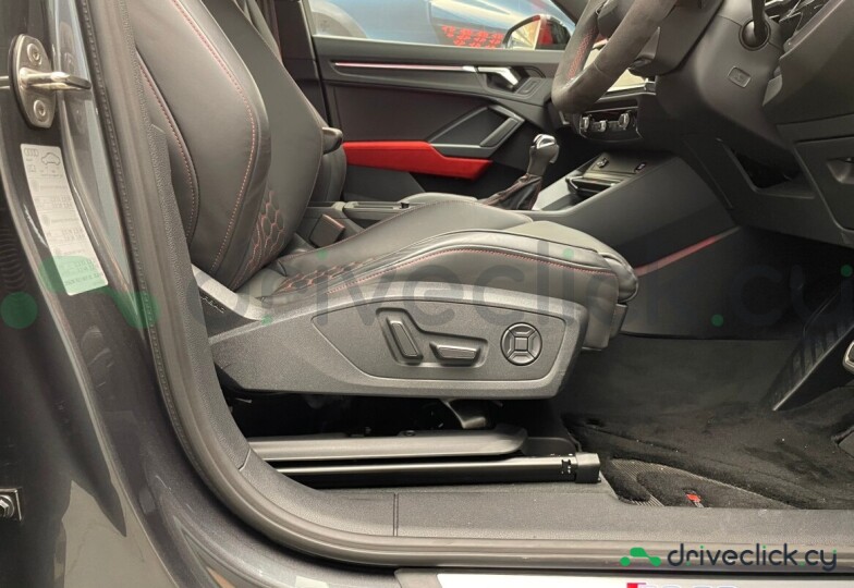 Audi RS Q3 Grey