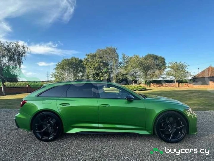 Audi RS6 Avant Зеленый