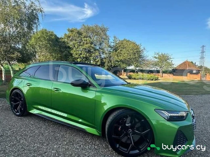 Audi RS6 Avant Зеленый