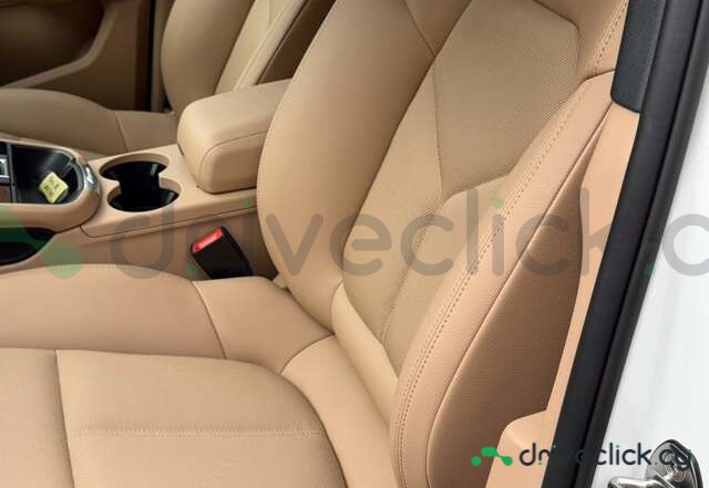 Porsche Macan White