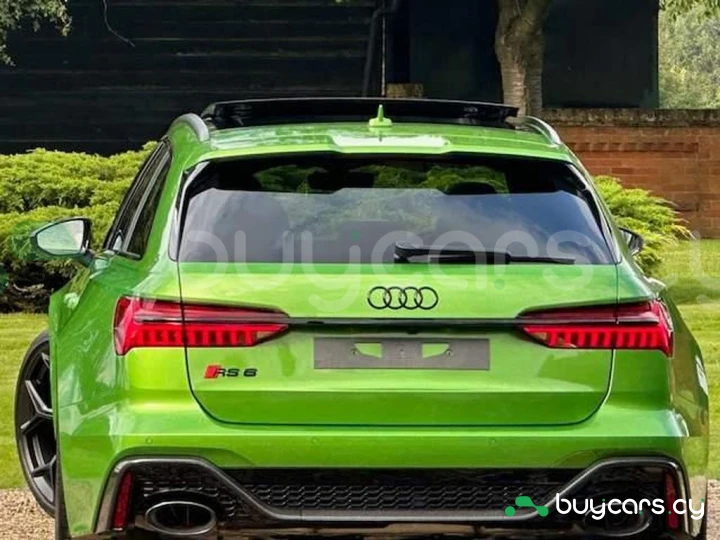 Audi RS6 Avant Зеленый
