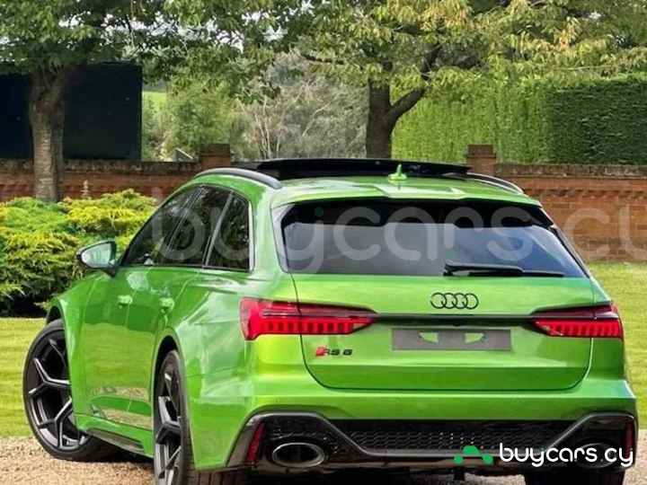 Audi RS6 Avant Зеленый