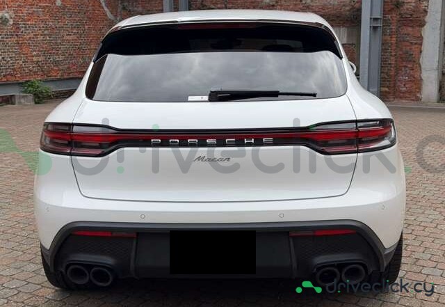 Porsche Macan White