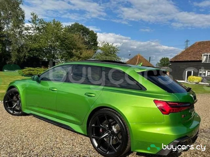 Audi RS6 Avant Зеленый