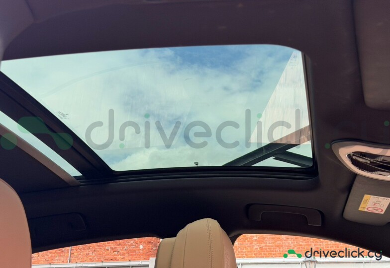 Porsche Macan Beige