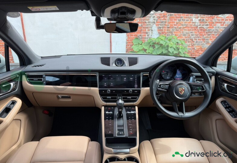 Porsche Macan Beige