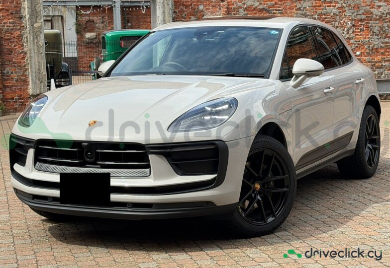 Porsche Macan Beige