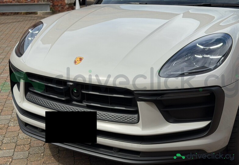 Porsche Macan Beige