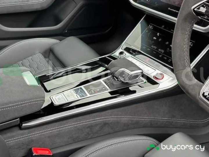 Audi RS6 Avant Зеленый