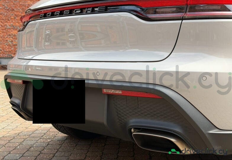 Porsche Macan Beige