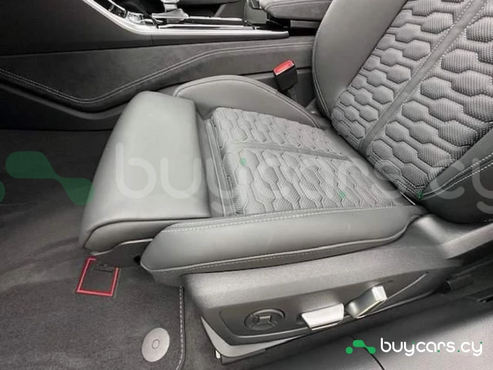 Audi RS6 Avant Зеленый