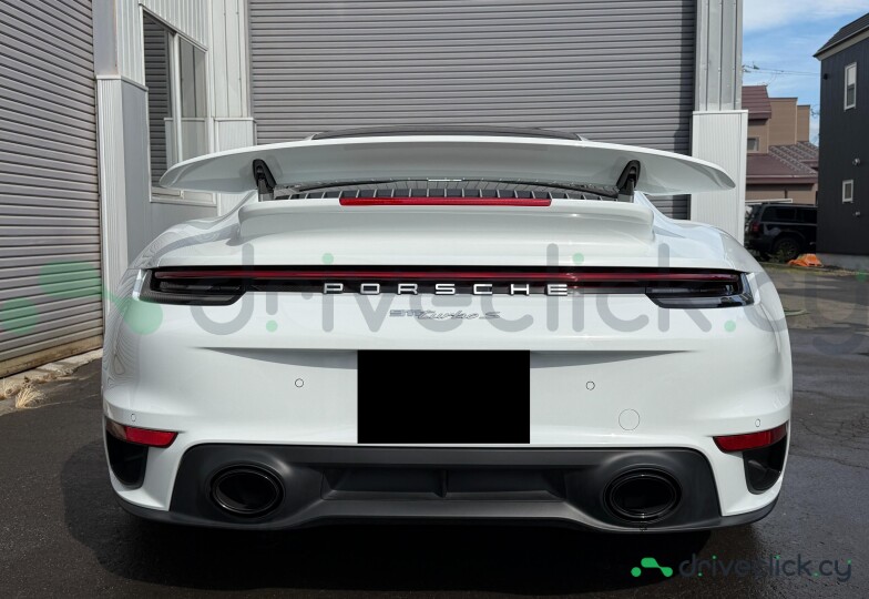 Porsche 911 White