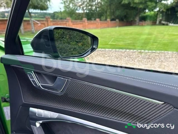 Audi RS6 Avant Зеленый