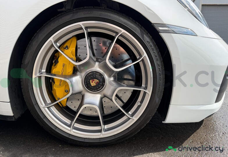 Porsche 911 White
