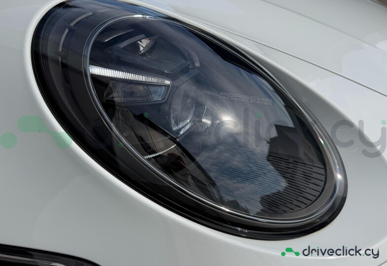 Porsche 911 White