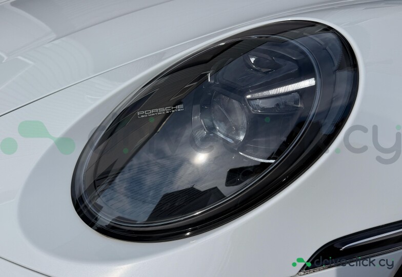Porsche 911 White