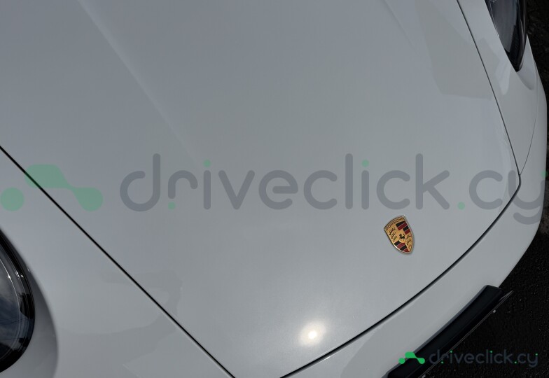 Porsche 911 White