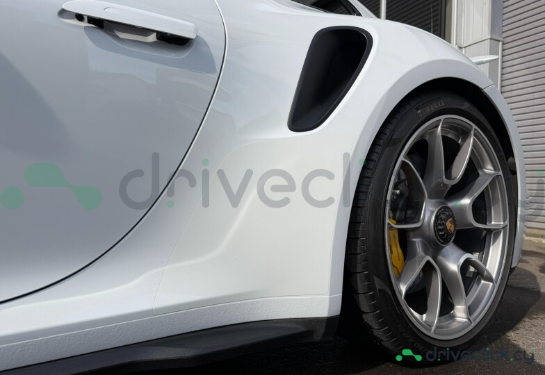 Porsche 911 White