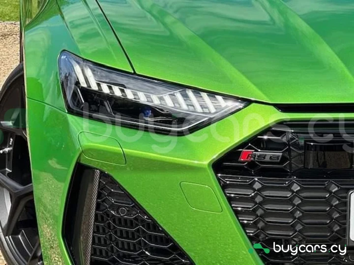 Audi RS6 Avant Зеленый