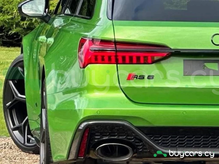 Audi RS6 Avant Зеленый