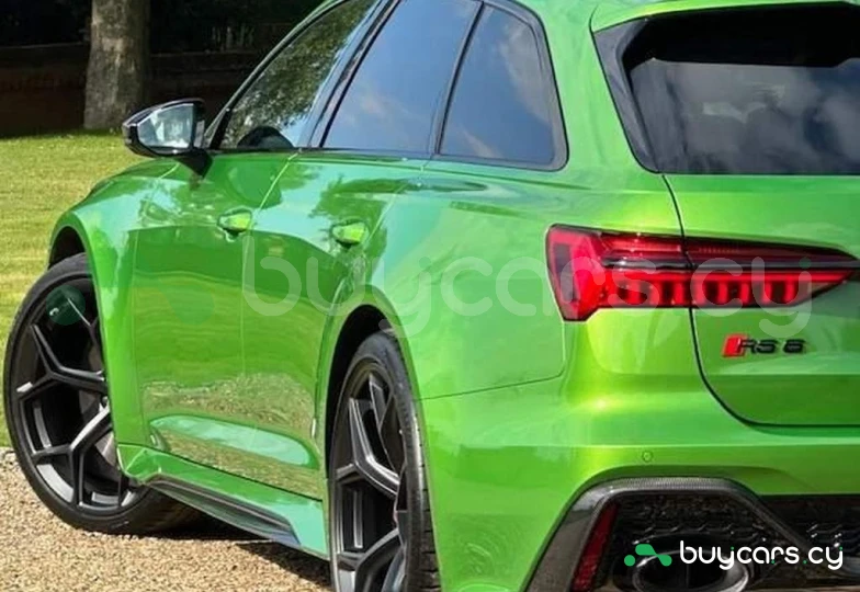 Audi RS6 Avant Зеленый