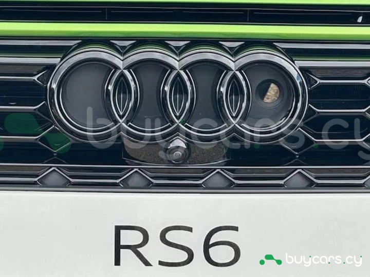 Audi RS6 Avant Зеленый