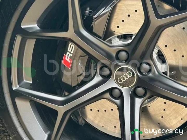 Audi RS6 Avant Зеленый