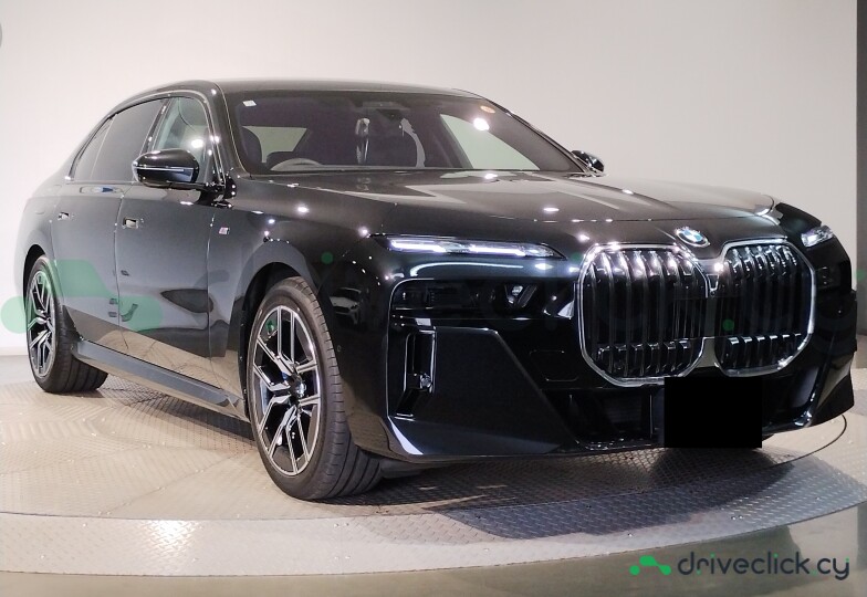 BMW 7 series Black