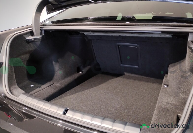 BMW 7 series Black