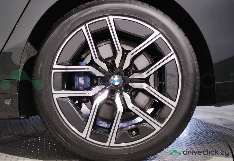 BMW 7 series Black