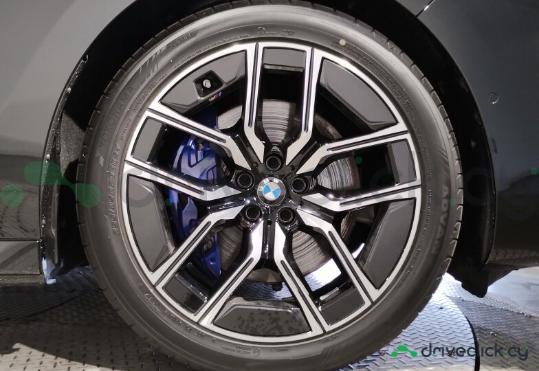 BMW 7 series Black