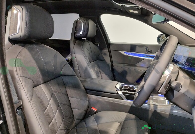 BMW 7 series Black