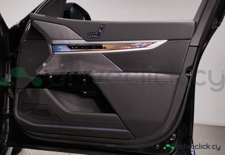 BMW 7 series Black