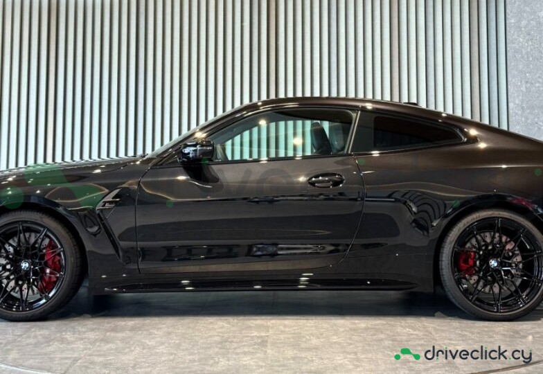 BMW M4 Black