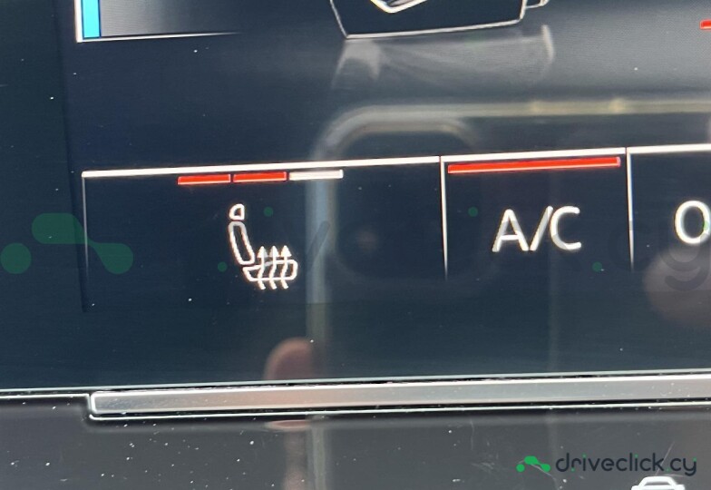 Audi Q7 White