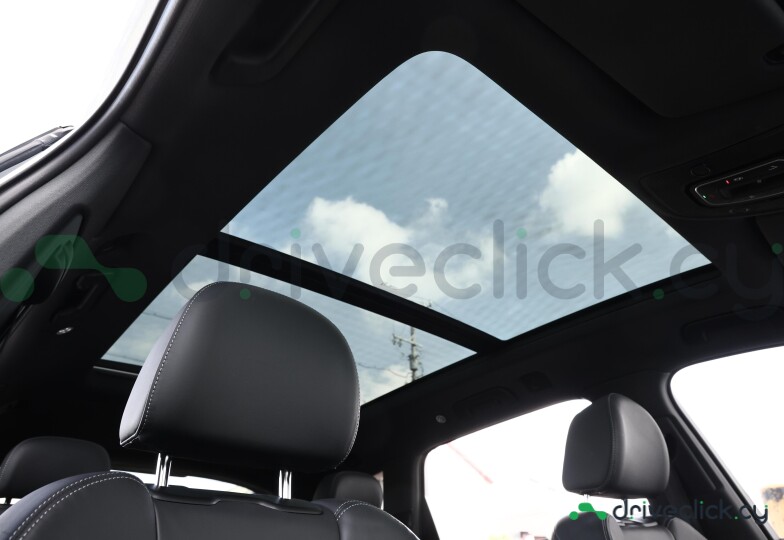 Audi Q7 White