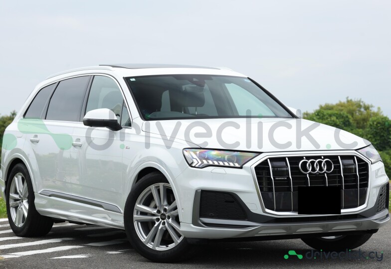 Audi Q7 White