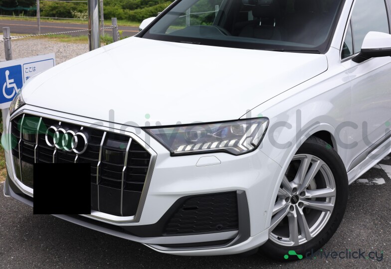 Audi Q7 White