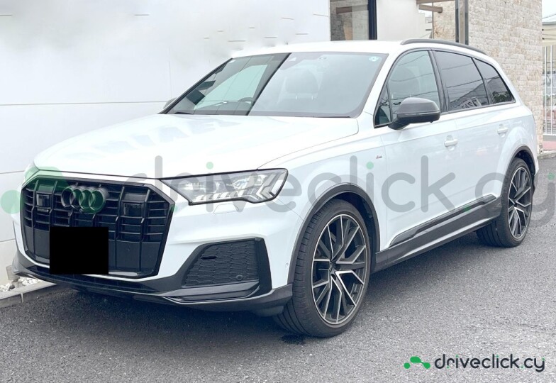 Audi Q7 White